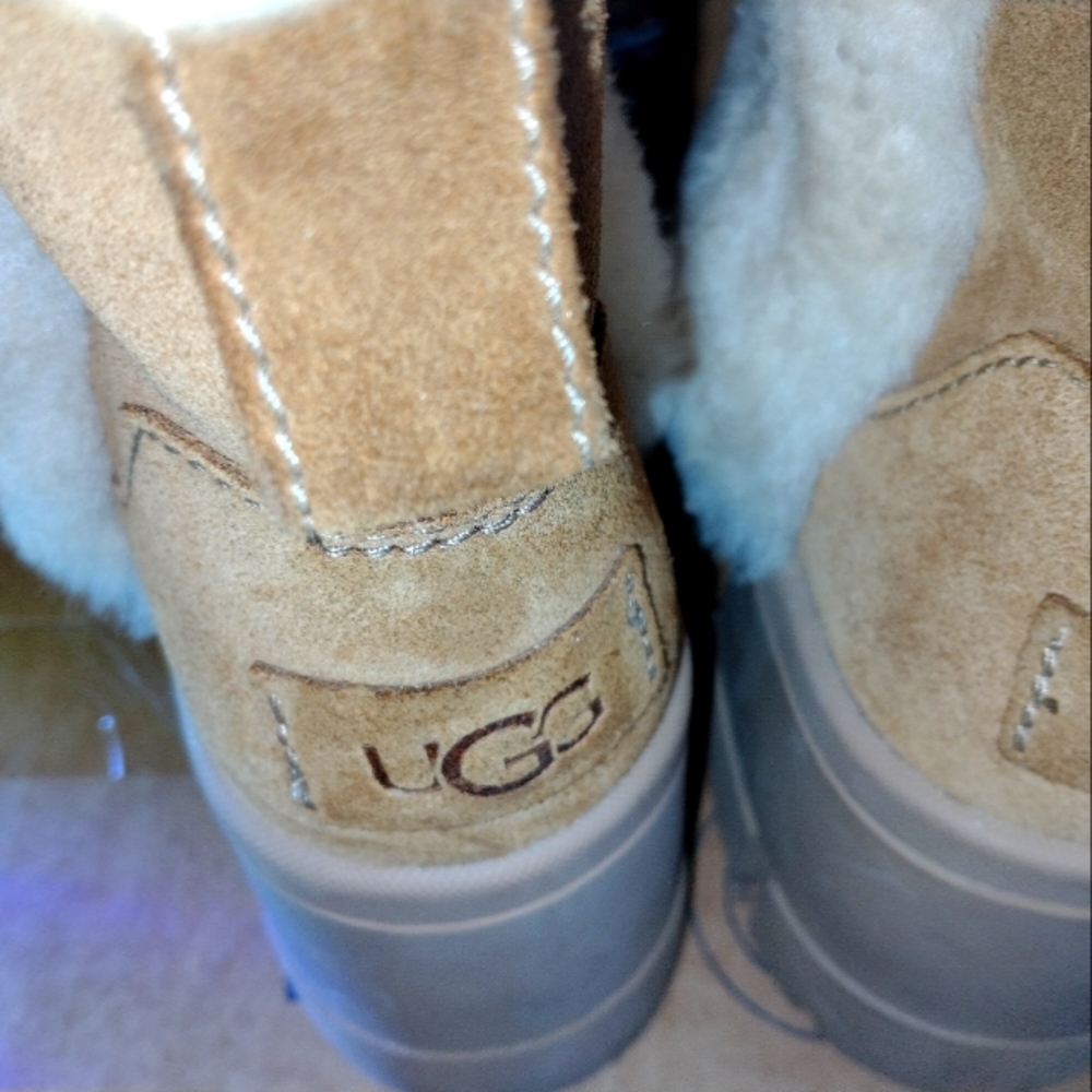UGG  Brown Shearling Boots